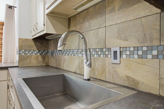 6556 Montevista Drive, Cincinnati, OH 45224