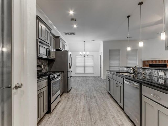 18316 Bridlington Drive, Edmond, OK 73012