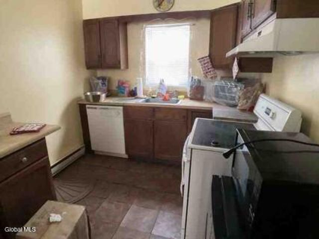 55 Harris Avenue, Mechanicville, NY 12118