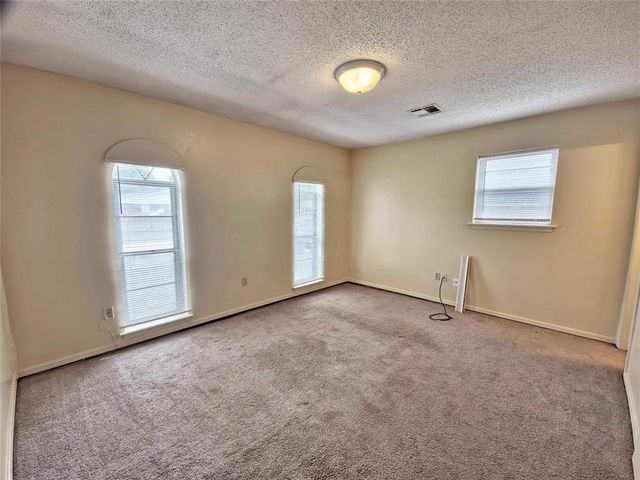 13917 N Everest Avenue, Edmond, OK 73013