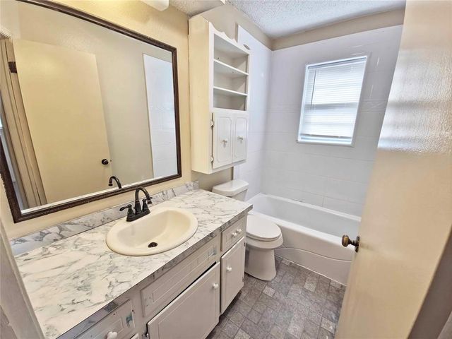 13917 N Everest Avenue, Edmond, OK 73013