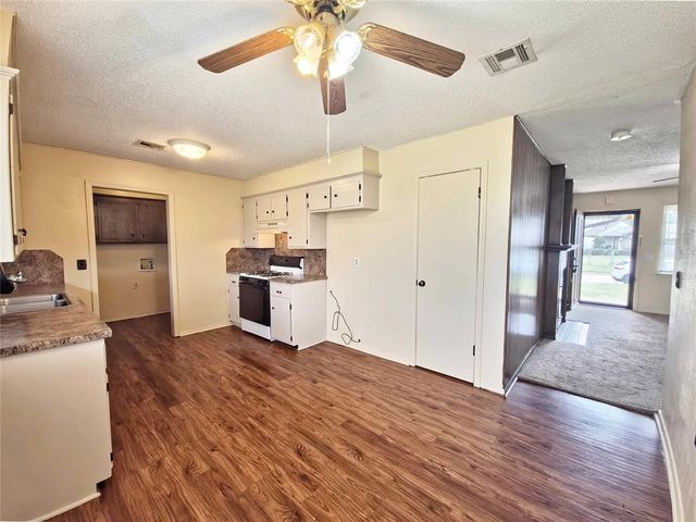 13917 N Everest Avenue, Edmond, OK 73013