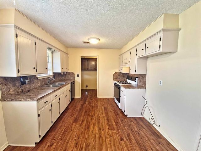 13917 N Everest Avenue, Edmond, OK 73013