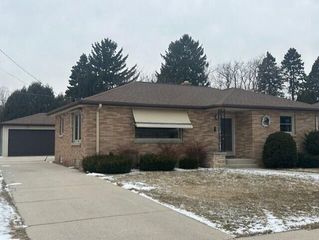 2620 S 15th STREET, Sheboygan, WI 53081