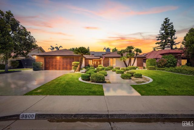 9800 Mesa Oak Drive, Bakersfield, CA 93311