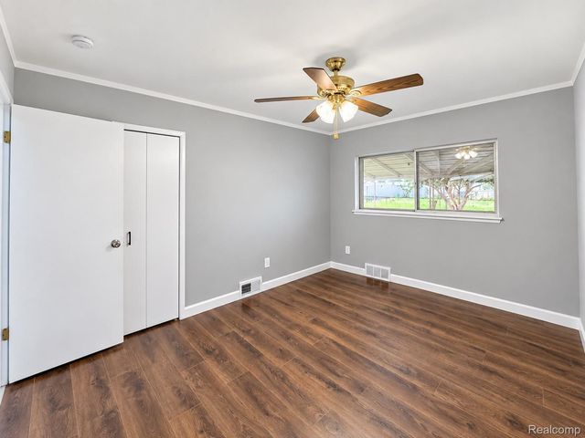 30345 Lund Avenue, Warren, MI 48093
