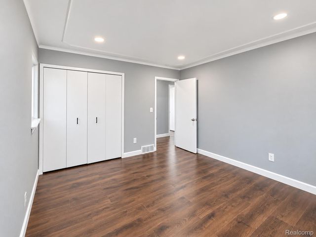 30345 Lund Avenue, Warren, MI 48093
