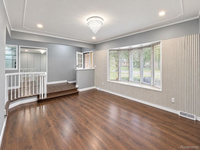 30345 Lund Avenue, Warren, MI 48093