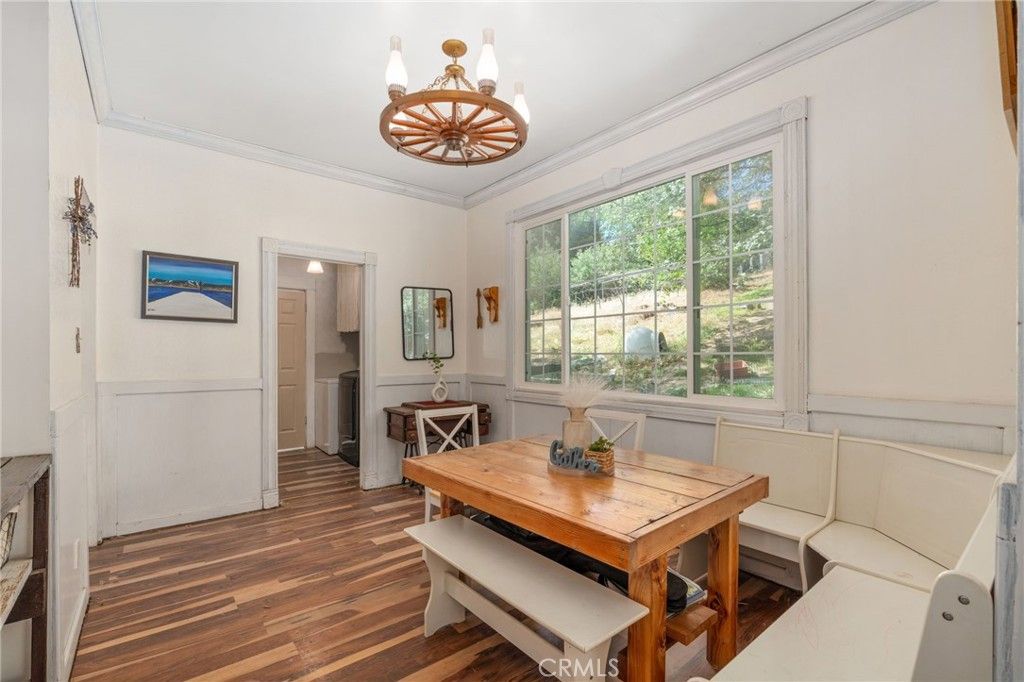 Image 17 of property listing at 450 N Dart Canyon, Crestline, CA 92325