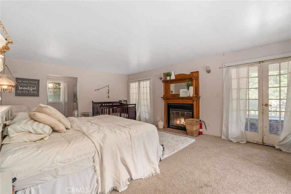 Image 25 of property listing at 450 N Dart Canyon, Crestline, CA 92325