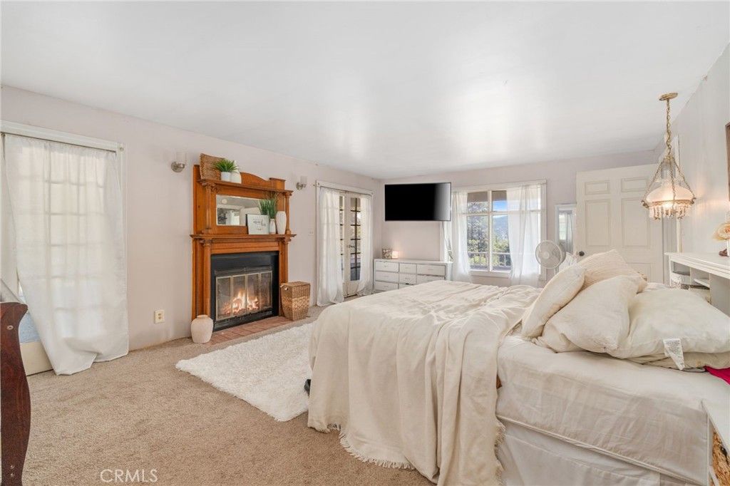 Image 27 of property listing at 450 N Dart Canyon, Crestline, CA 92325