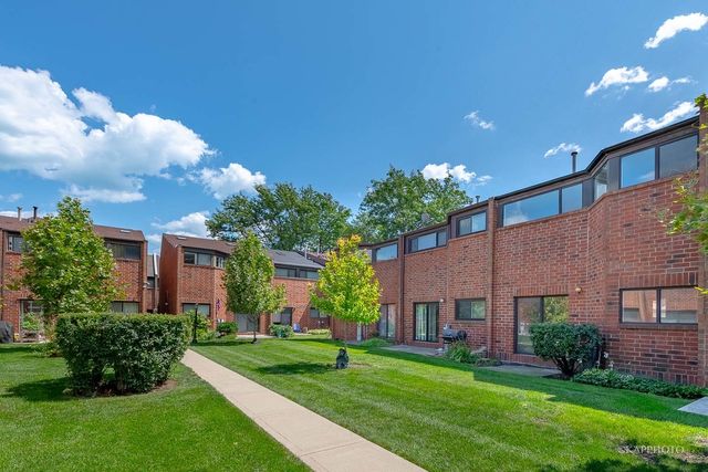 901 S Racine Avenue C, Chicago, IL 60607