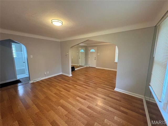 6509 Myron Avenue, St Louis, MO 63121