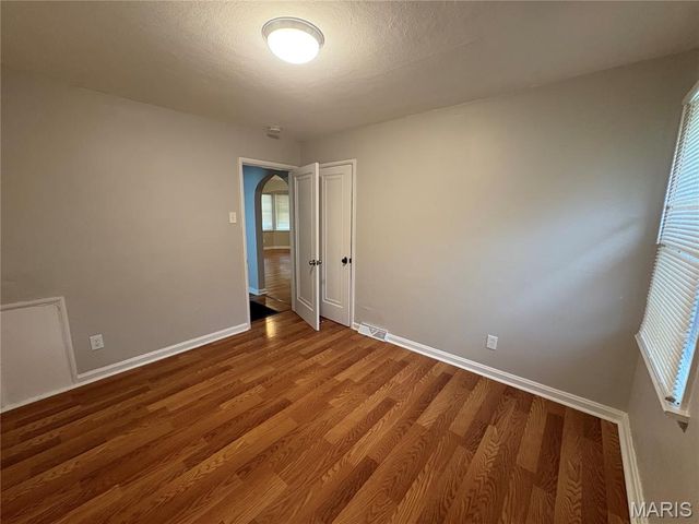 6509 Myron Avenue, St Louis, MO 63121
