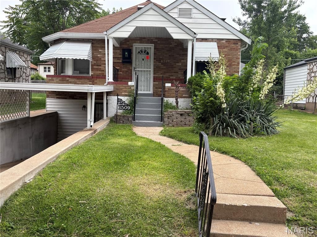 6509 Myron Avenue, St Louis, MO 63121