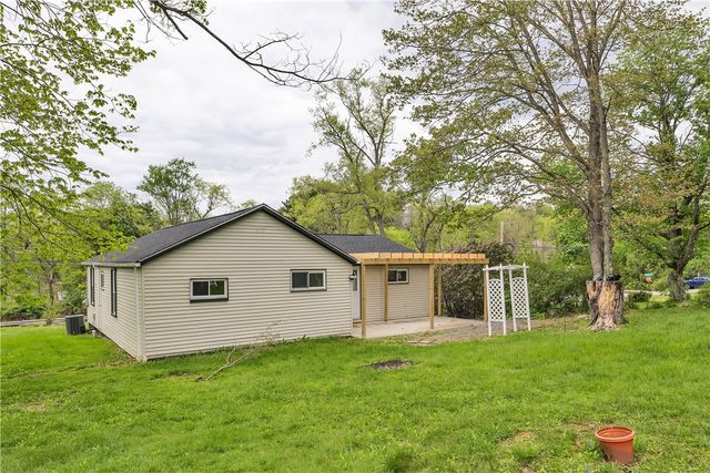2211 Saxonburg Blvd, West Deer, PA 15024