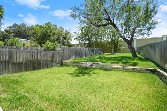 2005 Winsted LN B, Austin, TX 78703