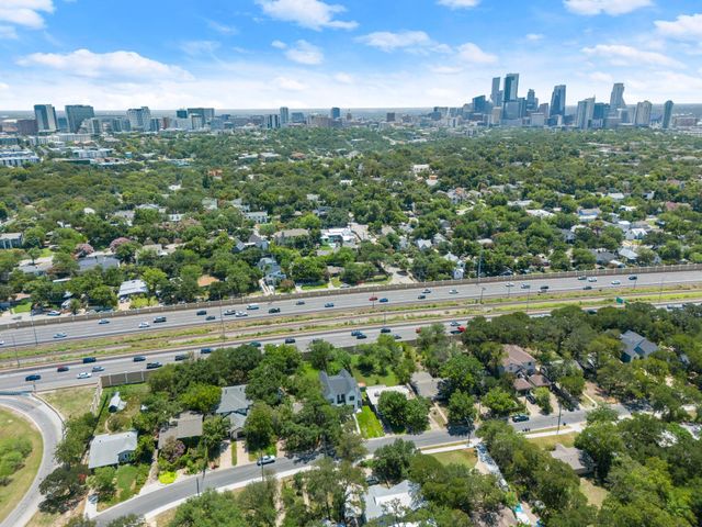 2005 Winsted LN B, Austin, TX 78703