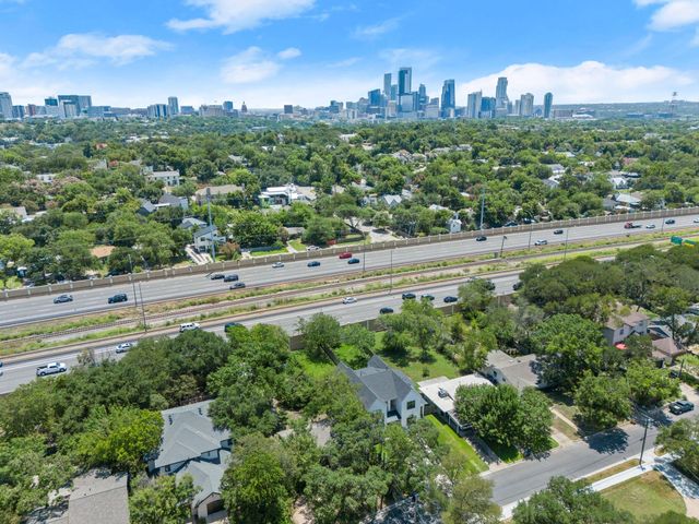 2005 Winsted LN B, Austin, TX 78703