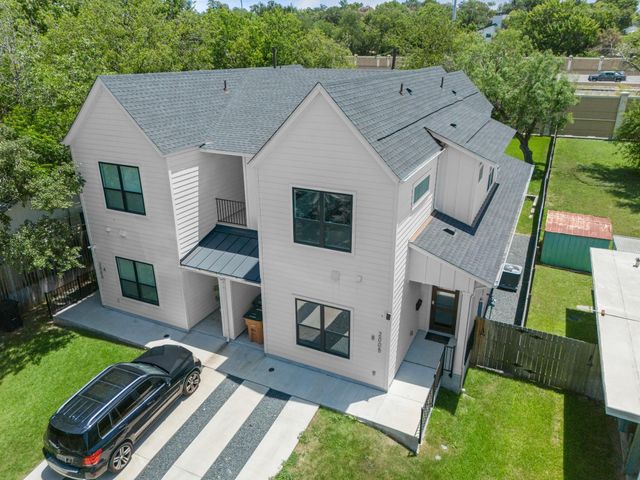 2005 Winsted LN B, Austin, TX 78703