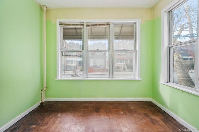 3348 Fenton Avenue, Bronx, NY 10469