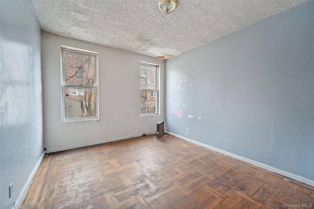 3348 Fenton Avenue, Bronx, NY 10469
