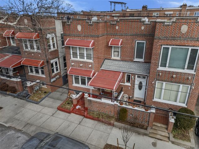 3348 Fenton Avenue, Bronx, NY 10469