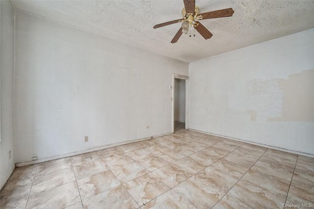 3348 Fenton Avenue, Bronx, NY 10469