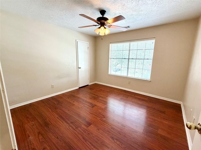15819 Camp Fire Road, Friendswood, TX 77546