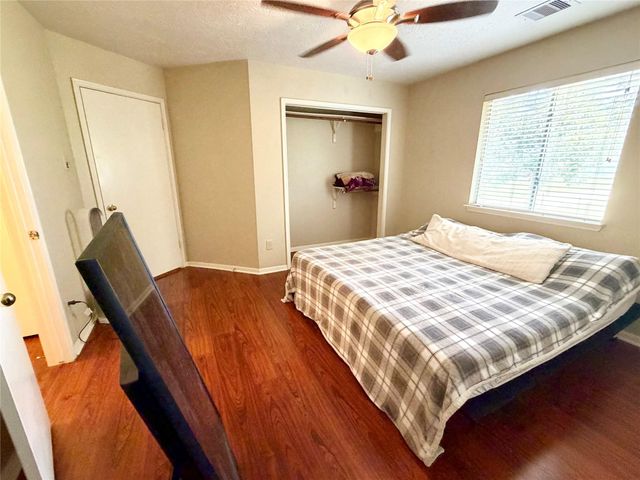 15819 Camp Fire Road, Friendswood, TX 77546