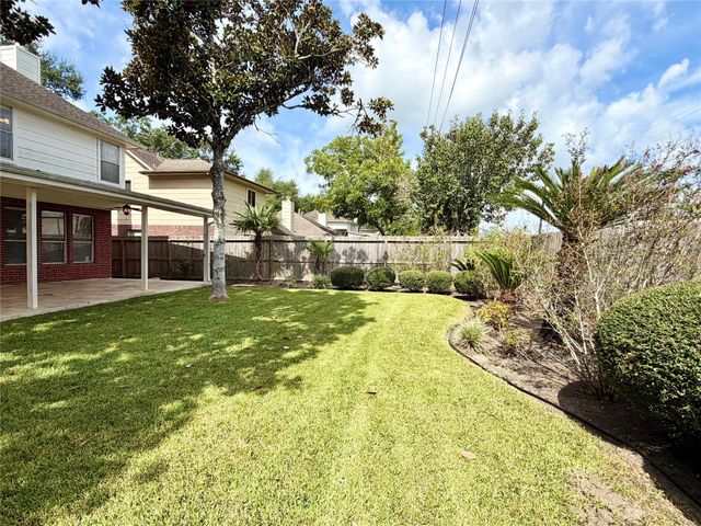 15819 Camp Fire Road, Friendswood, TX 77546