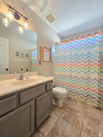 238 W 1475 N, Layton, UT 84041