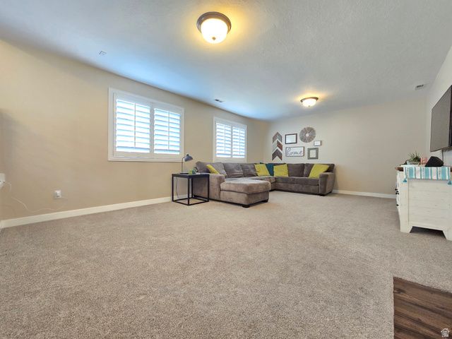 238 W 1475 N, Layton, UT 84041