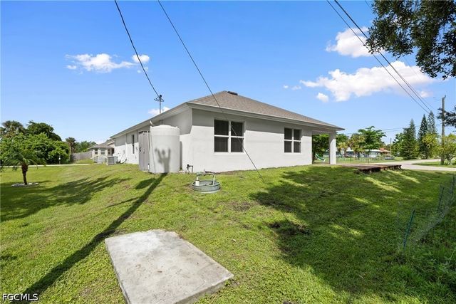 2261 Webster RD, Alva, FL 33920