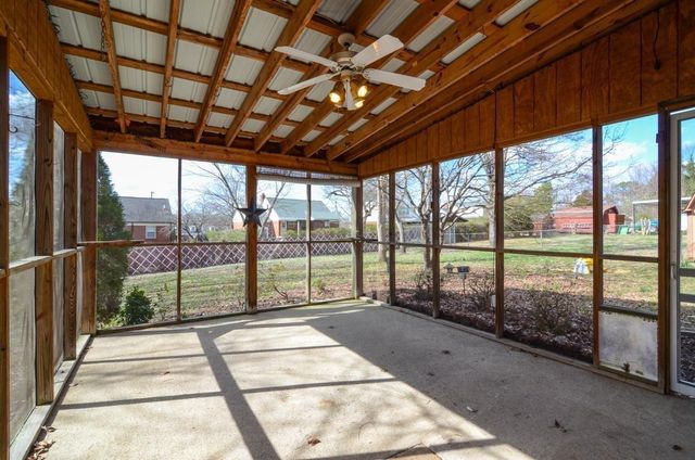 608 Shady Ln, Nashville, TN 37206