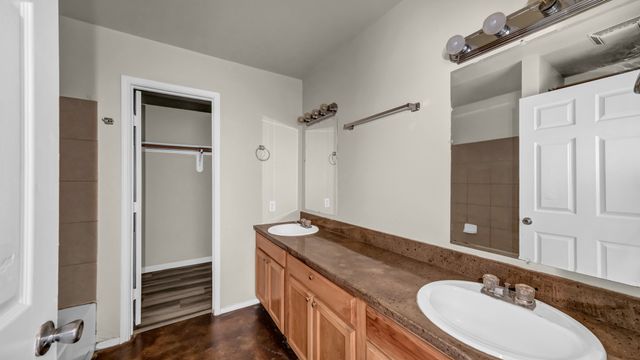 141 Lindas Creek Lane, Weatherford, TX 76088