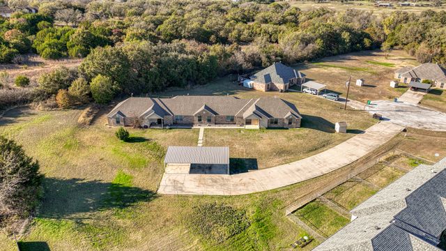 141 Lindas Creek Lane, Weatherford, TX 76088