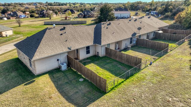 141 Lindas Creek Lane, Weatherford, TX 76088