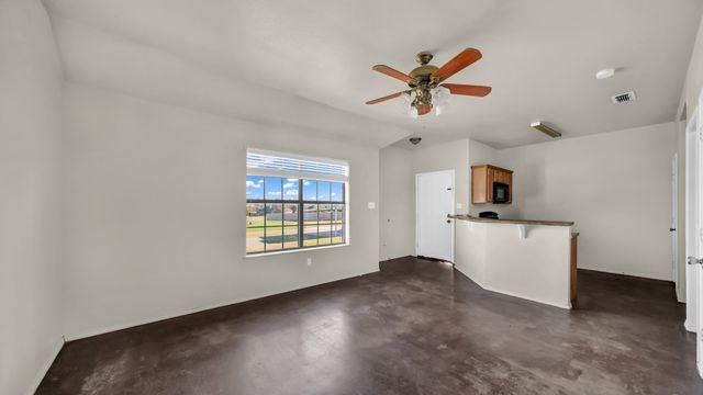 141 Lindas Creek Lane, Weatherford, TX 76088