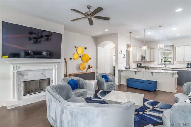 841 Hedgefield Way, Prattville, AL 36066