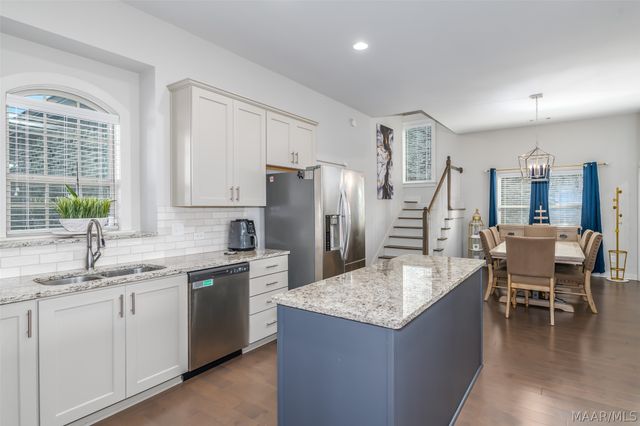 841 Hedgefield Way, Prattville, AL 36066