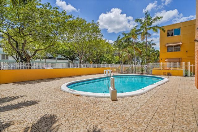 1851 NE 168th St A8, North Miami Beach, FL 33162