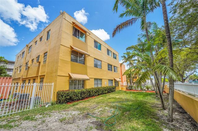 1851 NE 168th St A8, North Miami Beach, FL 33162