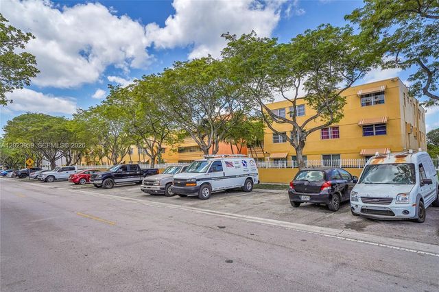 1851 NE 168th St A8, North Miami Beach, FL 33162