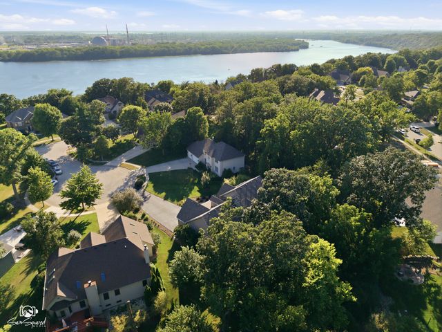 26816 S Highland Court, Channahon, IL 60410