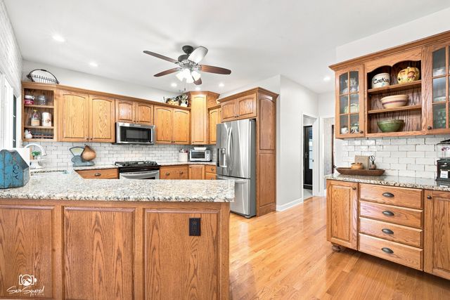 26816 S Highland Court, Channahon, IL 60410