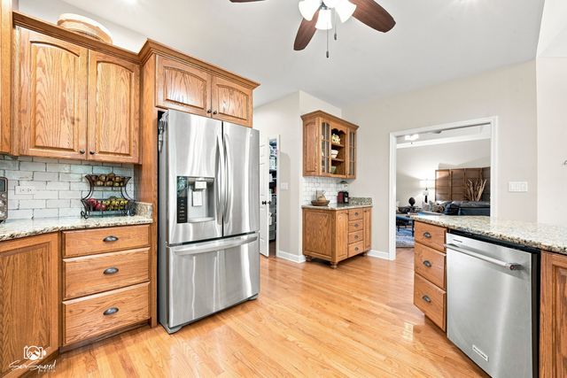 26816 S Highland Court, Channahon, IL 60410