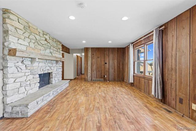 4191 Mccandlish Road, Grand Blanc, MI 48439