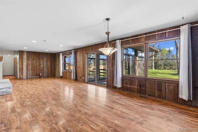 4191 Mccandlish Road, Grand Blanc, MI 48439