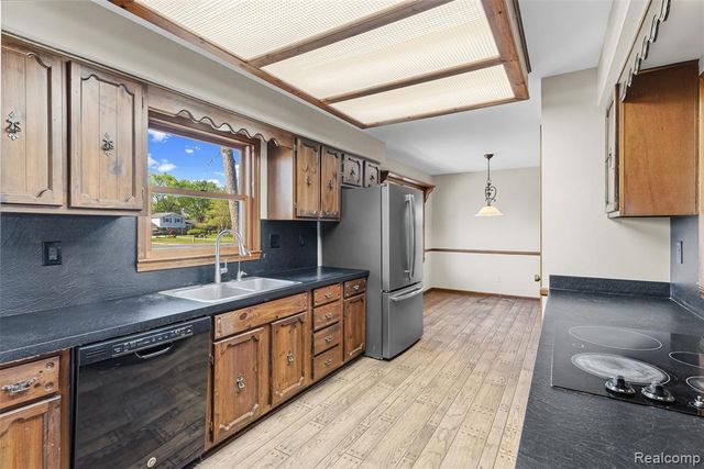 4191 Mccandlish Road, Grand Blanc, MI 48439